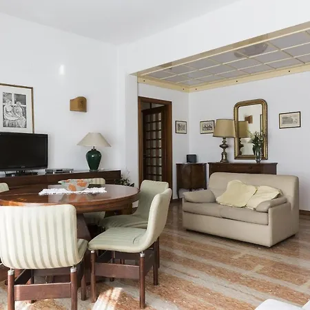 Classic Apartment Sistine Chapel Lägenhet